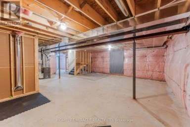 53 ROBERTSON DRIVE Stratford Ontario photo 35