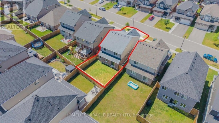 53 ROBERTSON DRIVE, Stratford, Ontario, N5A0J6