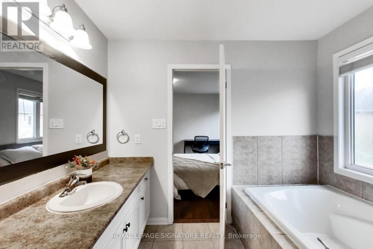 15 WHITEROSE LANE, Whitchurch-Stouffville (Stouffville), Ontario, L4A0Z7