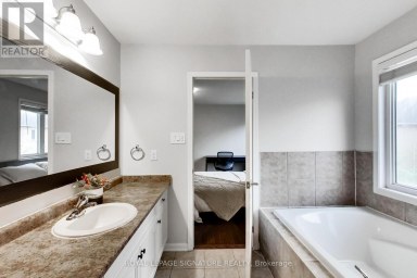 15 WHITEROSE LANE Whitchurch-Stouffville (Stouffville) Ontario photo 21