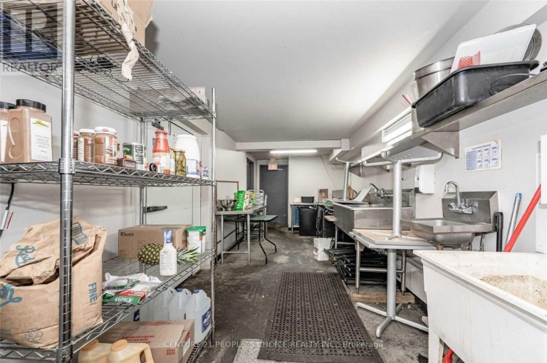 337 LAKESHORE ROAD E, Oakville (OO Old Oakville), Ontario, L6J1J4