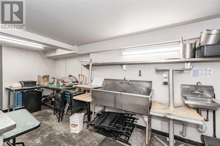 337 LAKESHORE ROAD E, Oakville (OO Old Oakville), Ontario, L6J1J4
