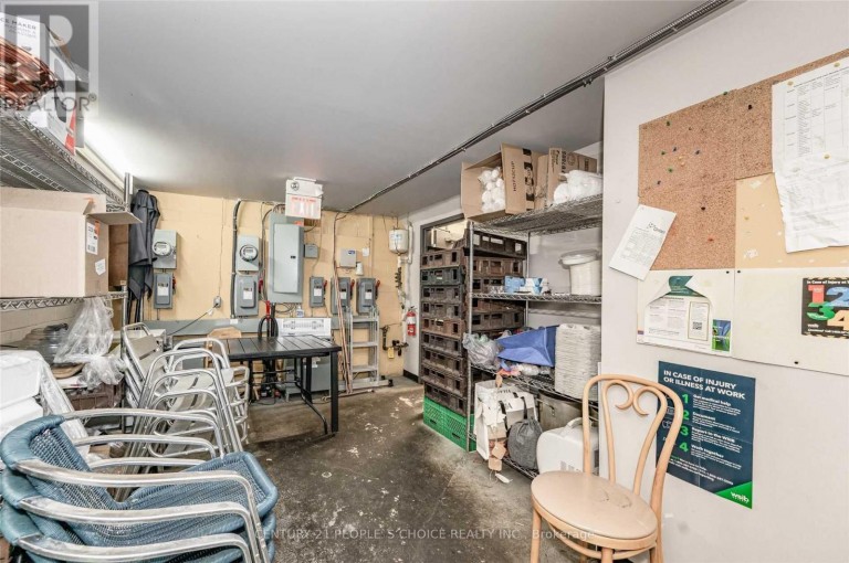 337 LAKESHORE ROAD E, Oakville (OO Old Oakville), Ontario, L6J1J4
