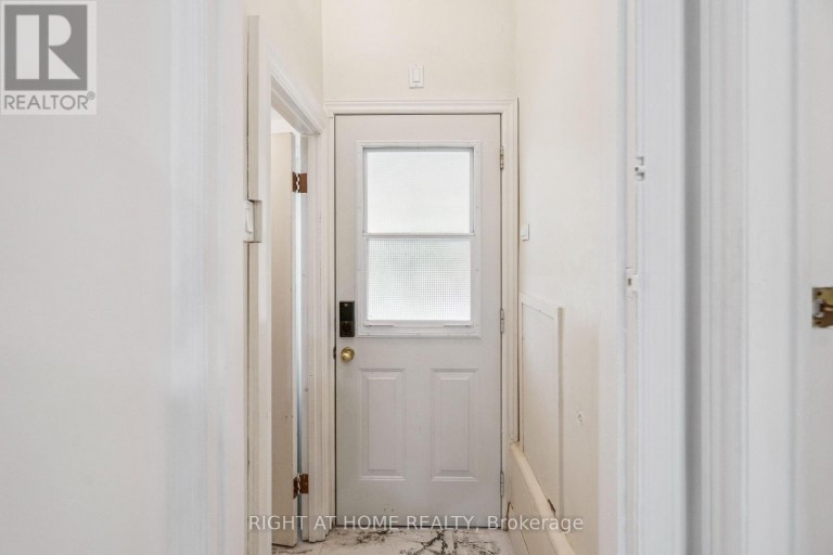 2343 MOUNTAINSIDE DRIVE, Burlington (Mountainside), Ontario, L7P1C1
