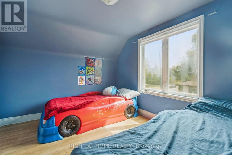 2343 MOUNTAINSIDE DRIVE, Burlington (Mountainside), Ontario, L7P1C1