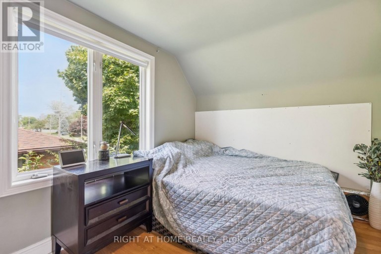 2343 MOUNTAINSIDE DRIVE, Burlington (Mountainside), Ontario, L7P1C1