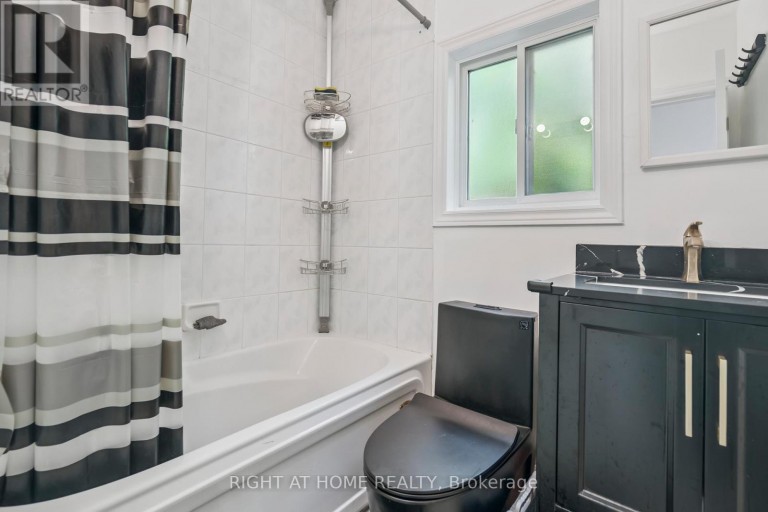 2343 MOUNTAINSIDE DRIVE, Burlington (Mountainside), Ontario, L7P1C1
