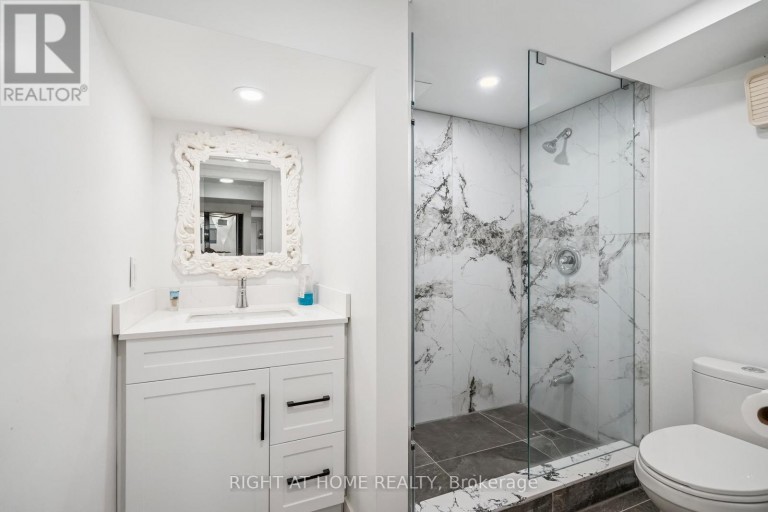 2343 MOUNTAINSIDE DRIVE, Burlington (Mountainside), Ontario, L7P1C1