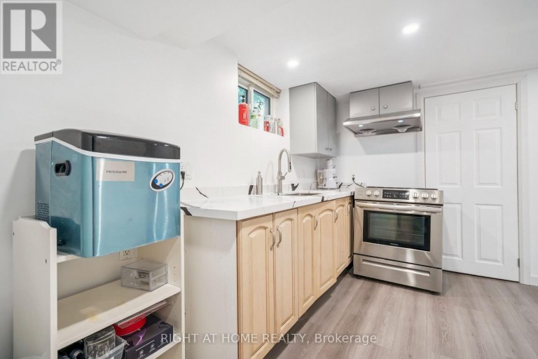 2343 MOUNTAINSIDE DRIVE, Burlington (Mountainside), Ontario, L7P1C1