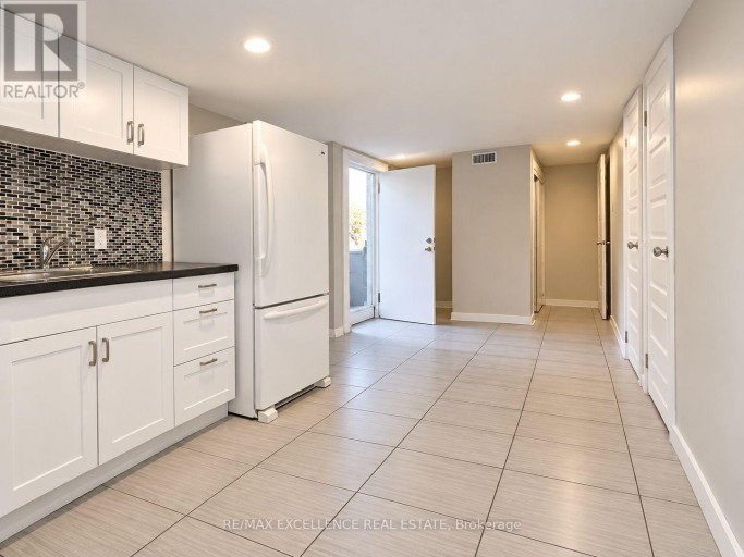 1227 TRAFALGAR STREET, London East (East M), Ontario, N5Z1H6