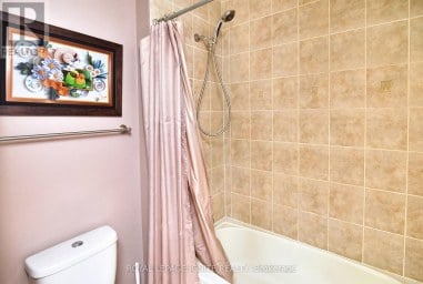 42 GRAYLEAF DRIVE Whitchurch-Stouffville (Stouffville) Ontario photo 34