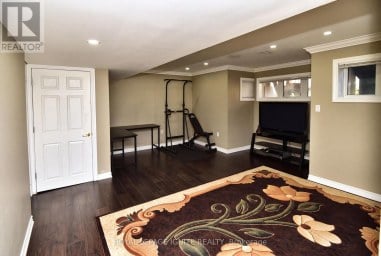 42 GRAYLEAF DRIVE Whitchurch-Stouffville (Stouffville) Ontario photo 40