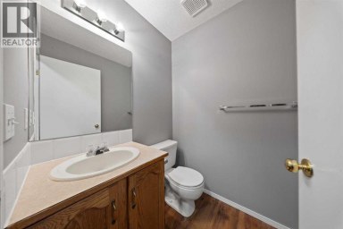 13 Country Hills Rise NW Calgary Alberta photo 10