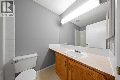 13 Country Hills Rise NW Calgary Alberta photo 11
