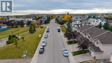 13 Country Hills Rise NW Calgary Alberta photo 22