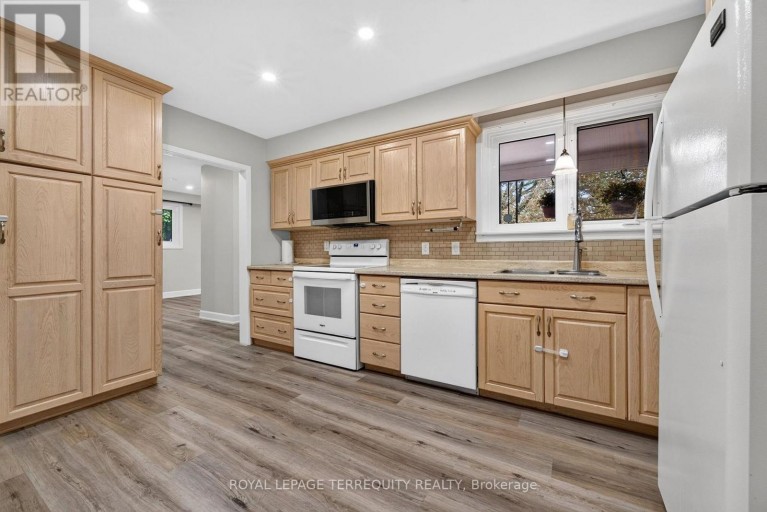 134 SWITZER DRIVE, Oshawa (Centennial), Ontario, L1G3J7