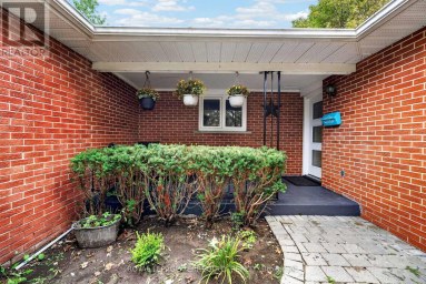 134 SWITZER DRIVE Oshawa (Centennial) Ontario photo 3
