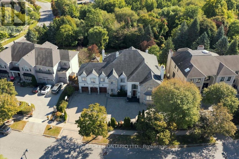 39 DEWBOURNE AVENUE, Richmond Hill (Bayview Hill), Ontario, L4B3G9