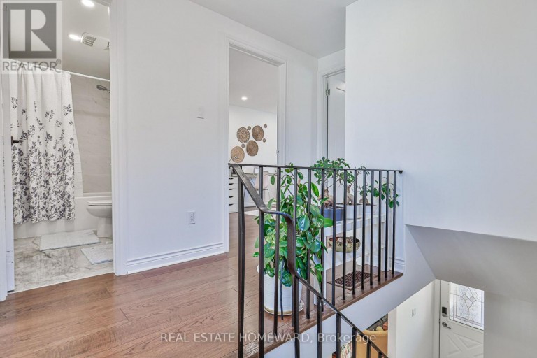 162 BOB O'LINK AVENUE, Vaughan (Glen Shields), Ontario, L4K1H2