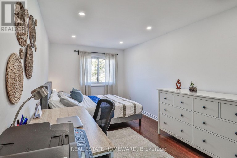 162 BOB O'LINK AVENUE, Vaughan (Glen Shields), Ontario, L4K1H2