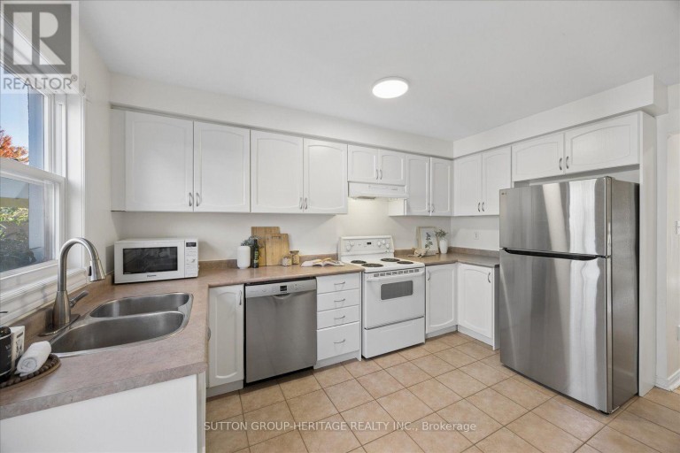 8915 YONGE STREET, Richmond Hill (Langstaff), Ontario, L4C0L5