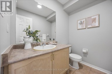 8915 YONGE STREET Richmond Hill (Langstaff) Ontario photo 16