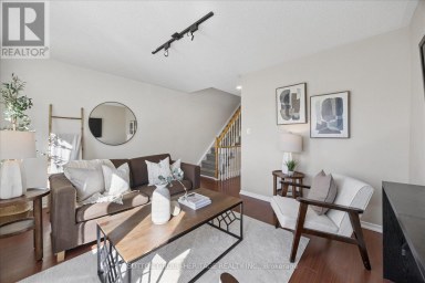 8915 YONGE STREET Richmond Hill (Langstaff) Ontario photo 18