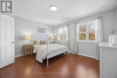 8915 YONGE STREET Richmond Hill (Langstaff) Ontario photo 26