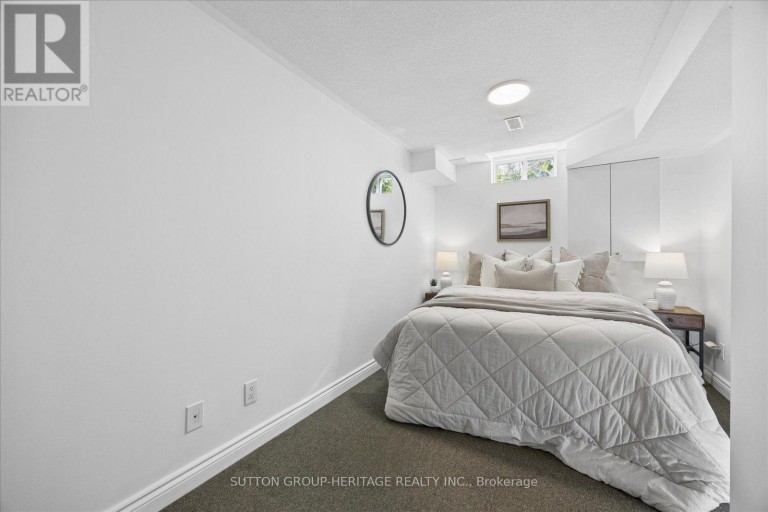 8915 YONGE STREET, Richmond Hill (Langstaff), Ontario, L4C0L5