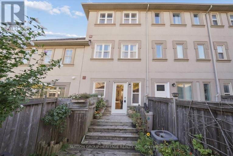 8915 YONGE STREET, Richmond Hill (Langstaff), Ontario, L4C0L5