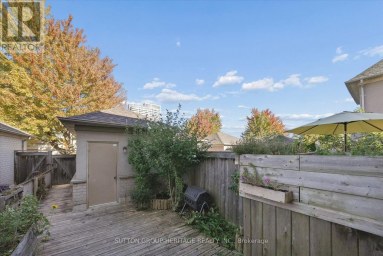 8915 YONGE STREET Richmond Hill (Langstaff) Ontario photo 39