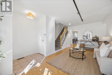 8915 YONGE STREET Richmond Hill (Langstaff) Ontario photo 9