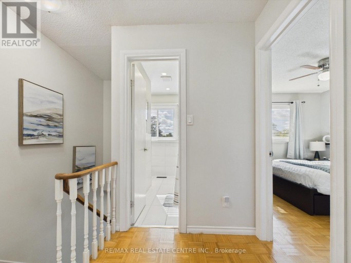 68 AURORA PLACE, Brampton (Heart Lake West), Ontario, L6Z2A9