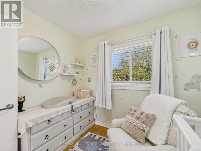 68 AURORA PLACE, Brampton (Heart Lake West), Ontario, L6Z2A9