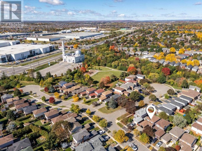 68 AURORA PLACE, Brampton (Heart Lake West), Ontario, L6Z2A9