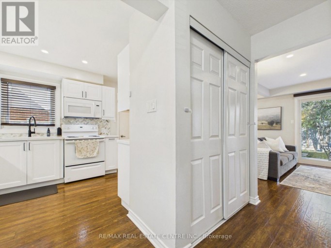 68 AURORA PLACE, Brampton (Heart Lake West), Ontario, L6Z2A9