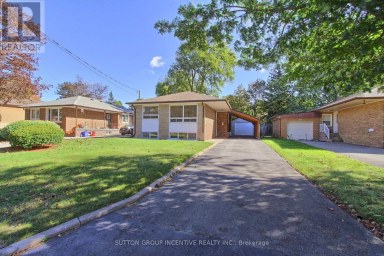43 SUSSEX AVENUE Richmond Hill (Crosby) Ontario photo 1