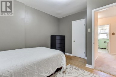 43 SUSSEX AVENUE Richmond Hill (Crosby) Ontario photo 21