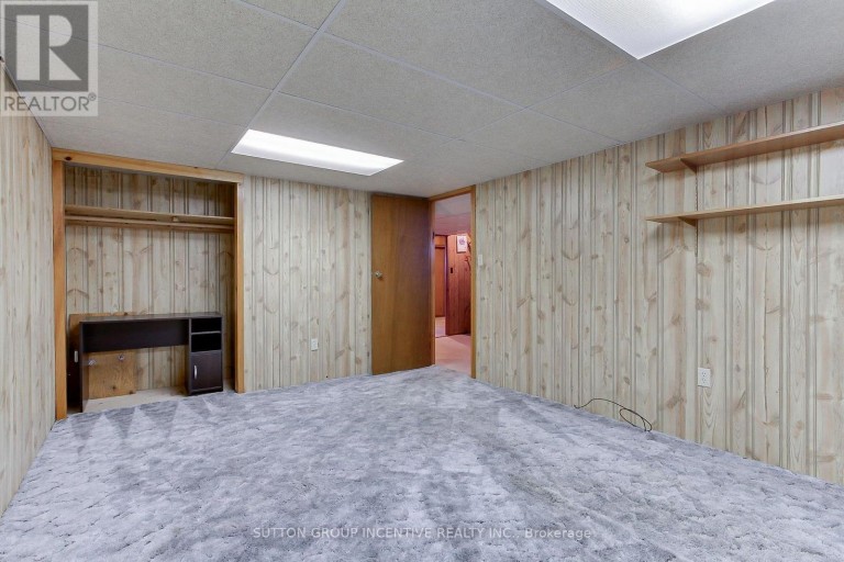 43 SUSSEX AVENUE, Richmond Hill (Crosby), Ontario, L4C2E5