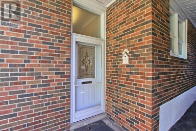 43 SUSSEX AVENUE Richmond Hill (Crosby) Ontario photo 3