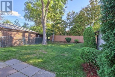 43 SUSSEX AVENUE Richmond Hill (Crosby) Ontario photo 32