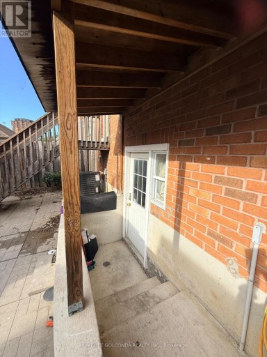10 ALDWINCKLE HEIGHTS, Toronto (York University Heights), Ontario, M3J3S6