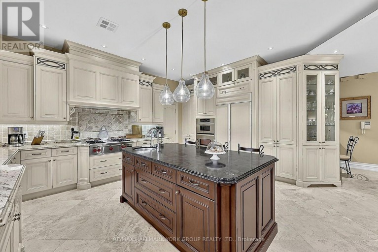 106 ABBRUZZE COURT, Vaughan (Kleinburg), Ontario, L3L0A9