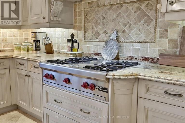 106 ABBRUZZE COURT, Vaughan (Kleinburg), Ontario, L3L0A9