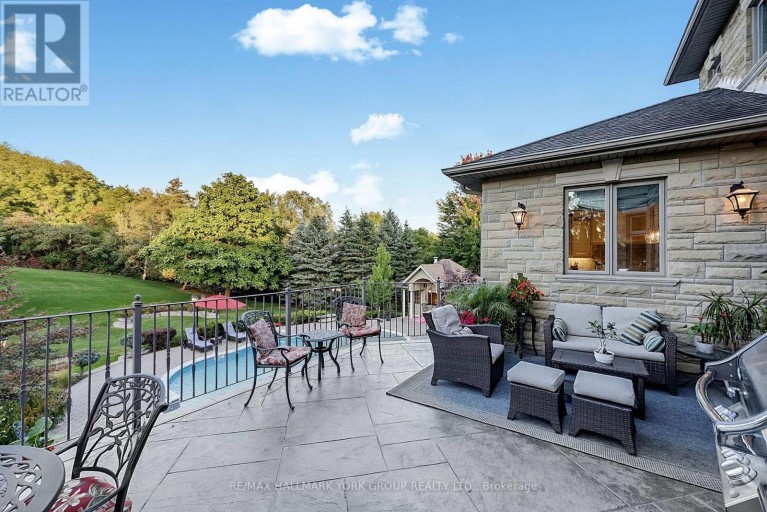 106 ABBRUZZE COURT, Vaughan (Kleinburg), Ontario, L3L0A9