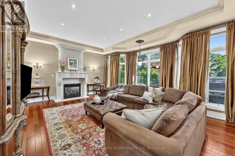 106 ABBRUZZE COURT, Vaughan (Kleinburg), Ontario, L3L0A9