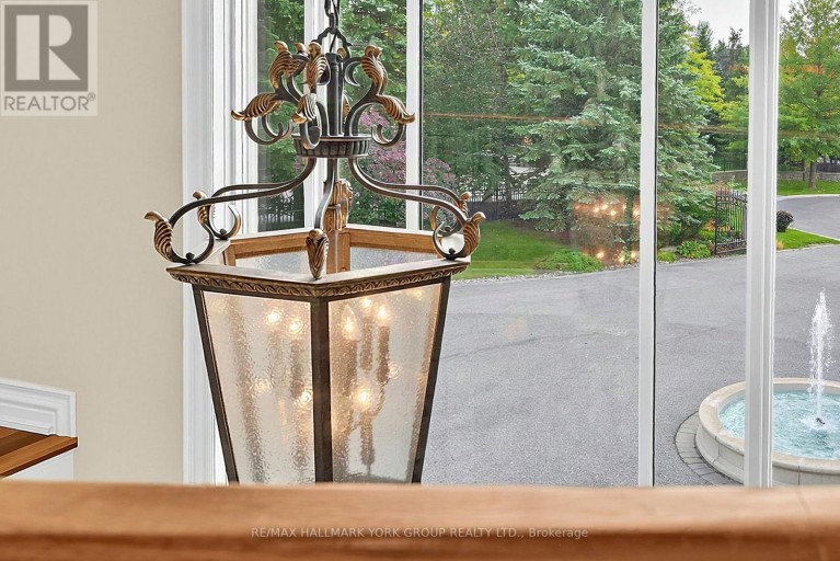 106 ABBRUZZE COURT, Vaughan (Kleinburg), Ontario, L3L0A9