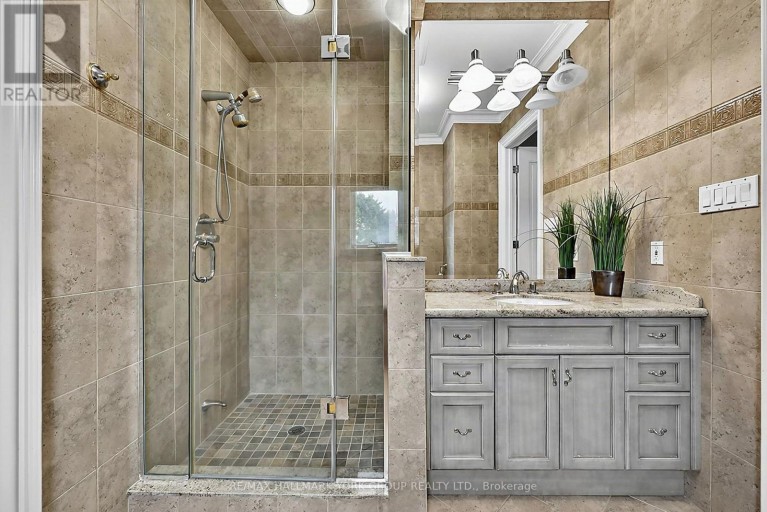 106 ABBRUZZE COURT, Vaughan (Kleinburg), Ontario, L3L0A9