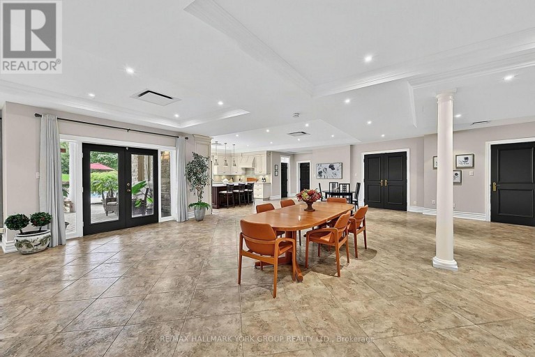 106 ABBRUZZE COURT, Vaughan (Kleinburg), Ontario, L3L0A9