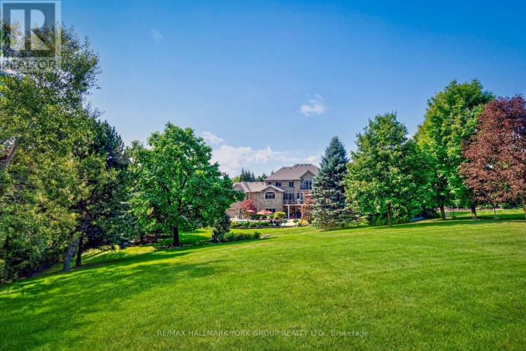 106 ABBRUZZE COURT, Vaughan (Kleinburg), Ontario, L3L0A9